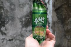 Kem túi vị dưa hấu Hàn quốc - túi 160ml