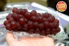 Nho đỏ Ruby Hàn quốc - hộp 200gr