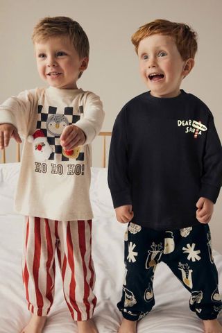 Set 2 bộ pyjamas NEXT hoạ tiết Giáng Sinh 665655