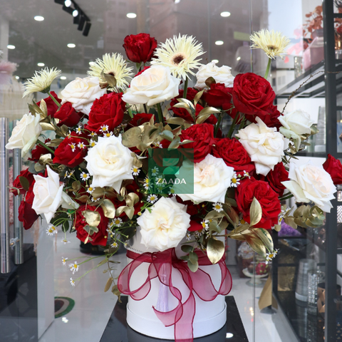  LA0021 - LUXURY LADY 