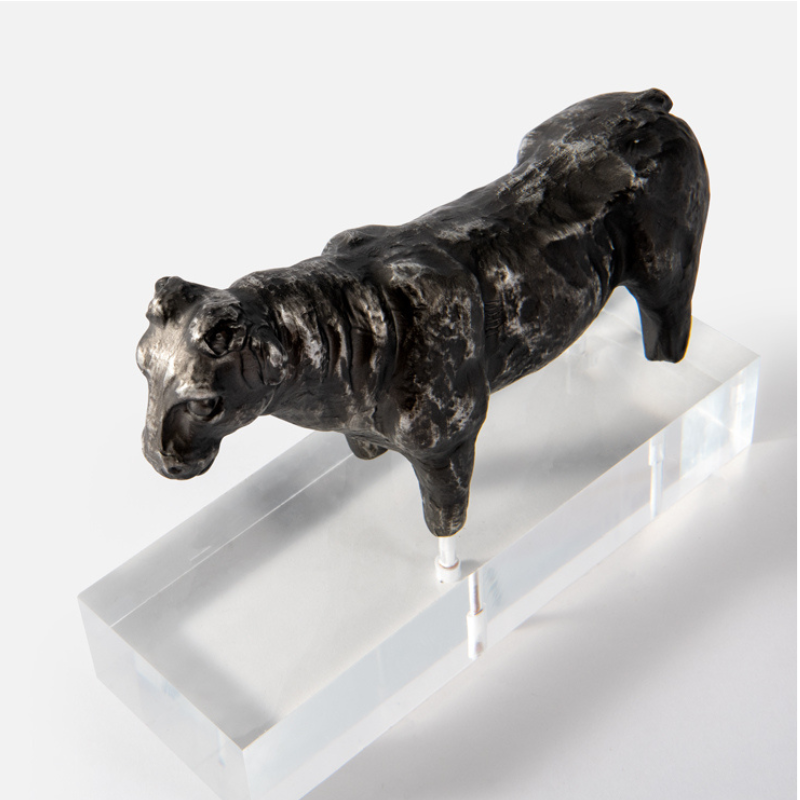 TƯỢNG TRANG TRÍ COWHIDE