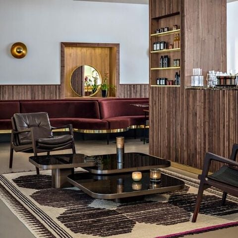  BÀN TRÀ LORISTIA BAN051 