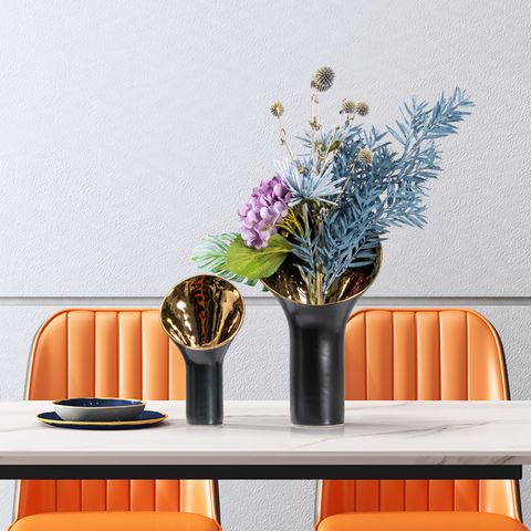  LỌ HOA TRANG TRÍ TULIP 