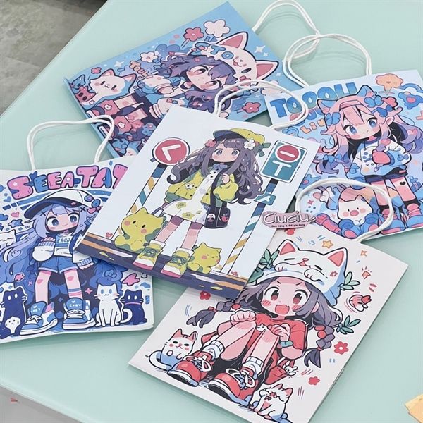  Túi quà quai giấy bé gái manga 
