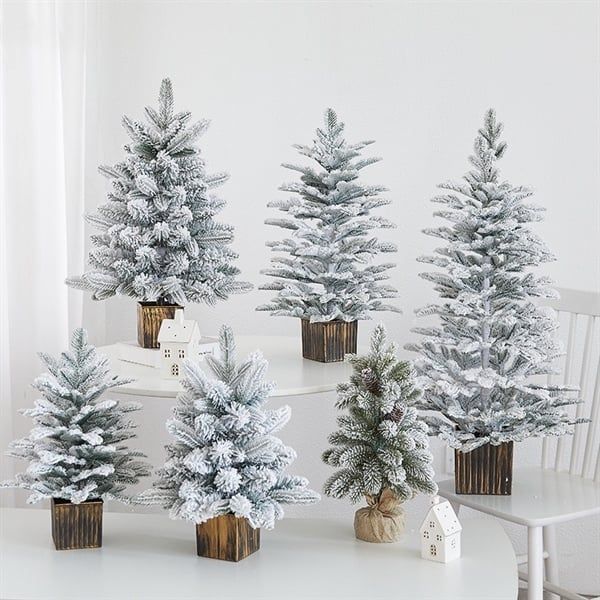  Cây thông phủ tuyết kèm chậu + đèn decor Giáng Sinh 