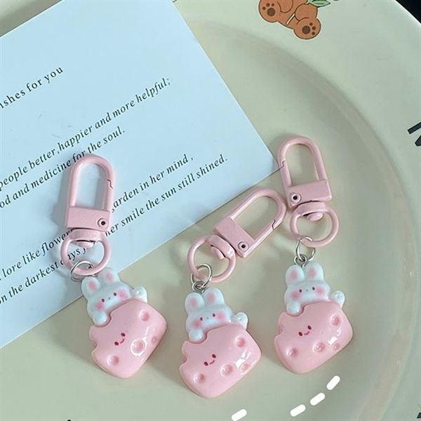  Móc khoá mini thỏ phomai hồng 