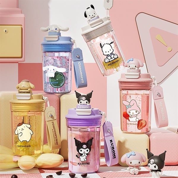  Bình sanrio nhựa trong 520ml 