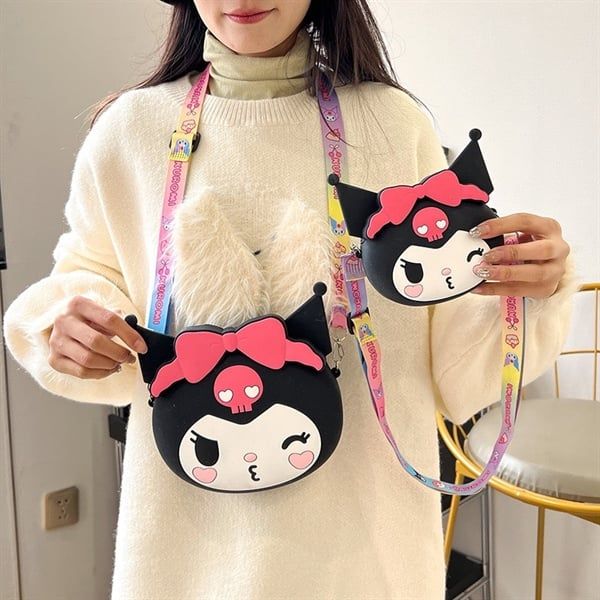  Túi silicon Kuromi đeo nơ đầu chibi 