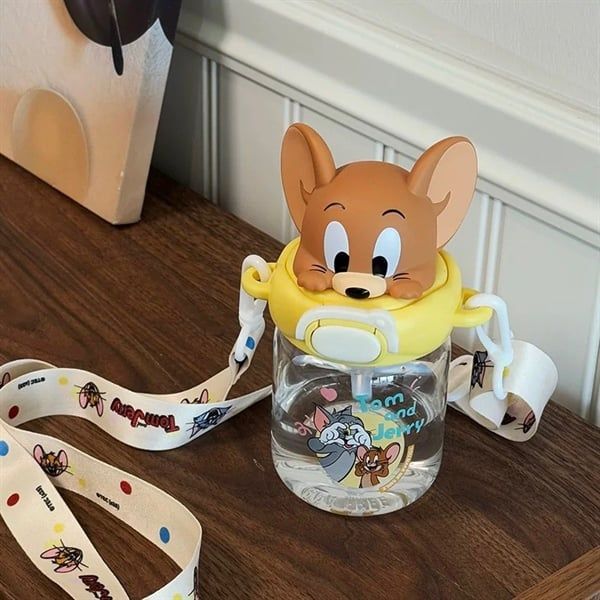  Bình nước Tom&Jerry dây đeo 330ml 