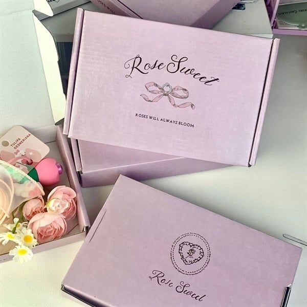  Hộp quà gập Rose Sweet tím 20x13cm 