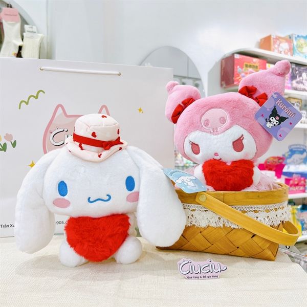  Gấu bông Sanrio ôm trái tim đỏ 23cm 