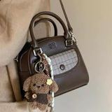  Túi Chio2nd vuông nắp caro charm cún bông 