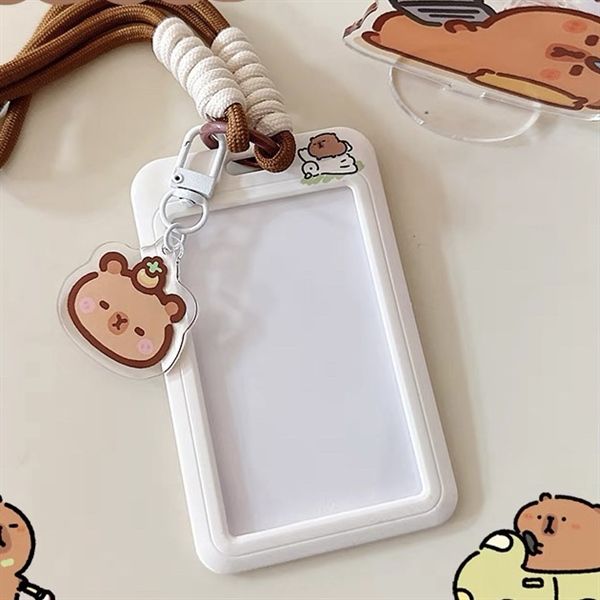  Đeo thẻ Capybara + móc khoá 