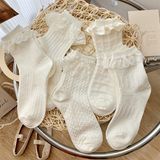  Tất YingBai gân trắng cổ gập ren 