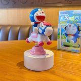  Mô hình Doraemon lò xo 