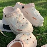  Dép cross charm kim cương gấu 