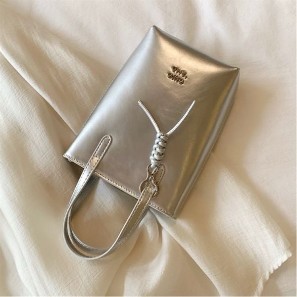  Túi Chio2nd chữ nhật nhỏ móc khoá vặn thừng 