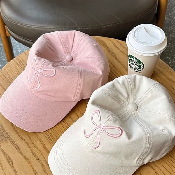  Mũ lưỡi trai hồng nơ thêu mảnh 