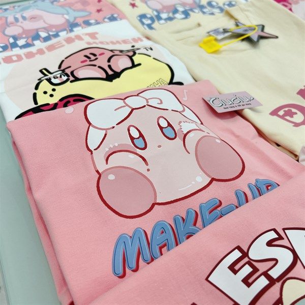  Áo phông Kirby bờm nơ 