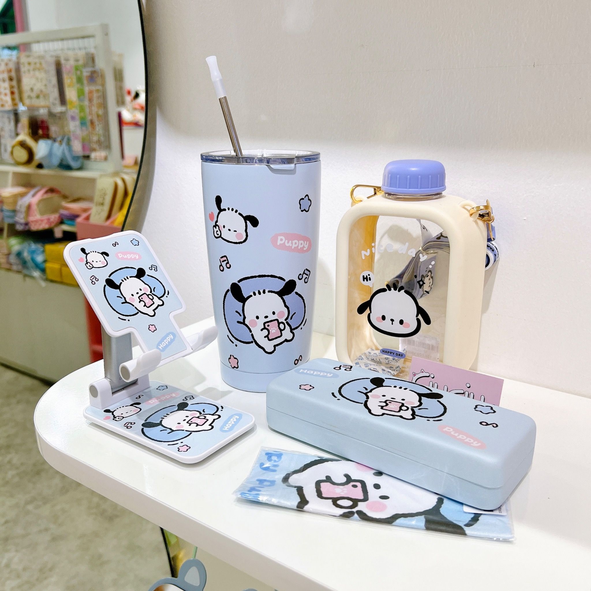  Kê điện thoại gập gọn Sanrio 