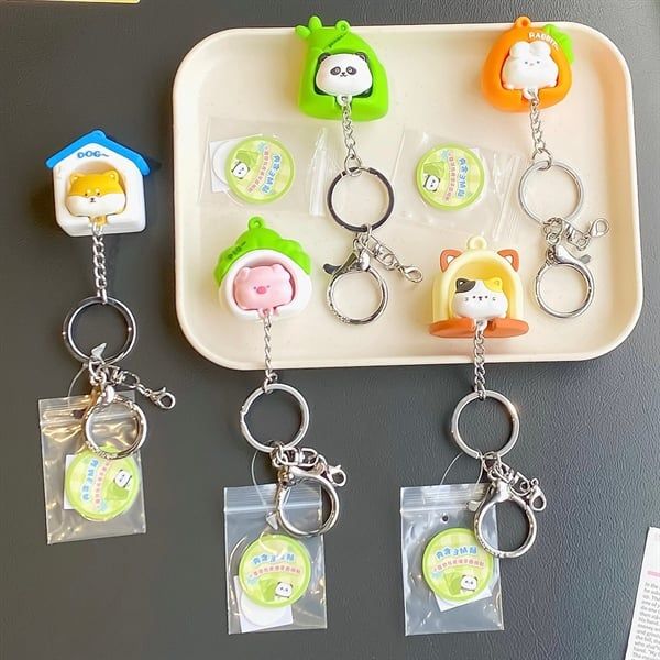  Móc khoá thú nằm chuồng 