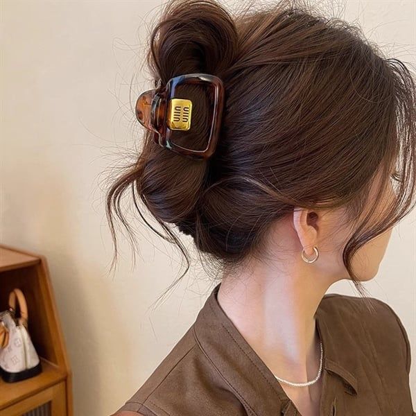  Kẹp càng cua MiuMiu vuông nhỏ 