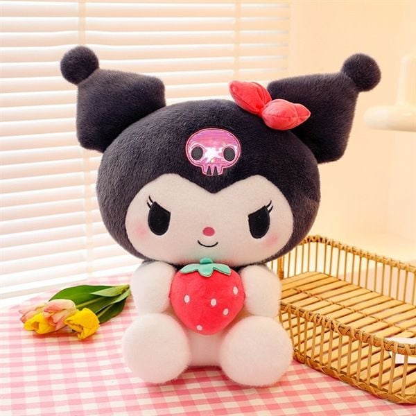  Gấu bông Sanrio ôm dâu 