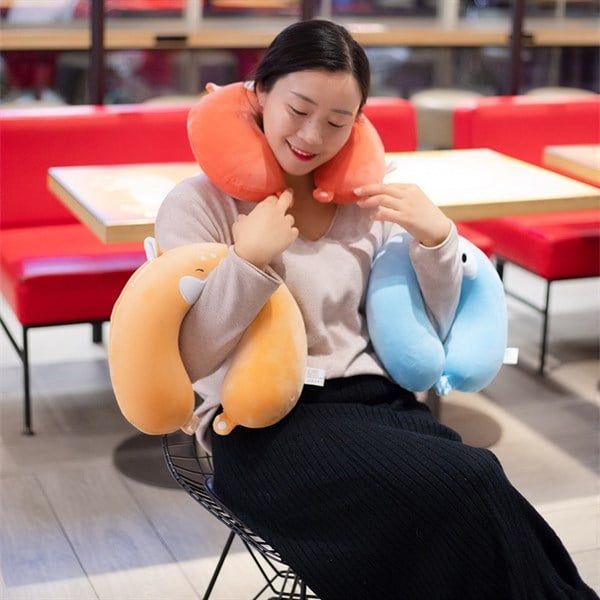  Gối chữ u shiba vàng 