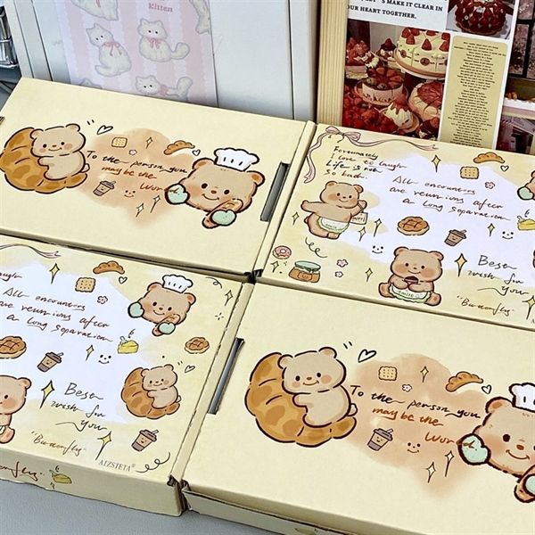  Hộp quà gập gấu bánh vàng 20x13x3cm 