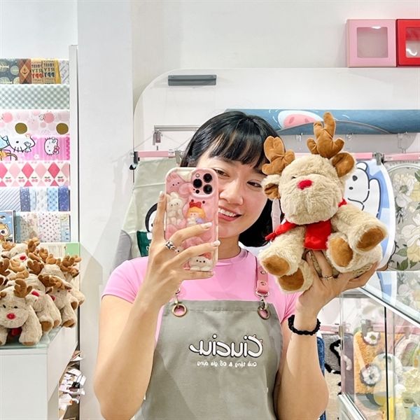  Tuần lộc bông Giáng Sinh quàng khăn đỏ 