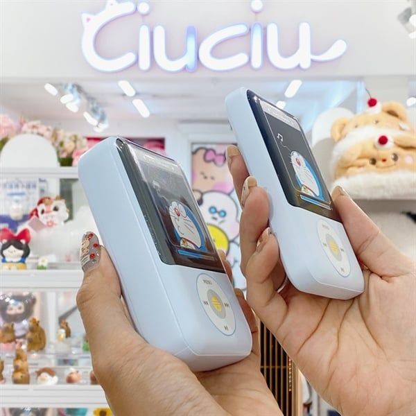  Sạc dự phòng Doraemon dáng Ipod 