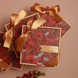  Hộp quà mini nền hoa viền vân gỗ 