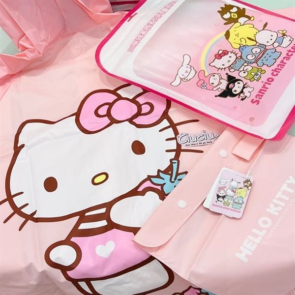  Áo mưa Sanrio + túi đựng 
