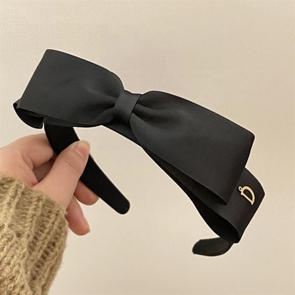  Bờm nơ kép đen chữ D 