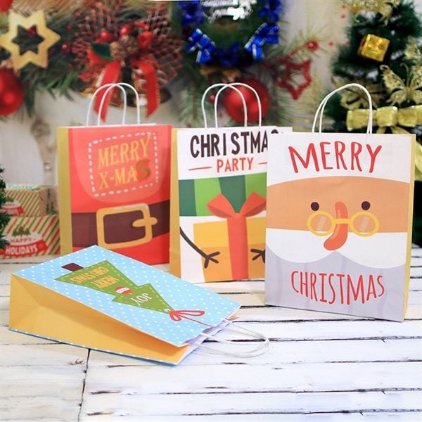  Túi quà Giáng Sinh quai giấy màu sắc 