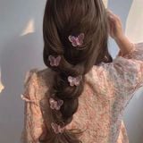  Kẹp tóc bướm trong ánh nhũ 