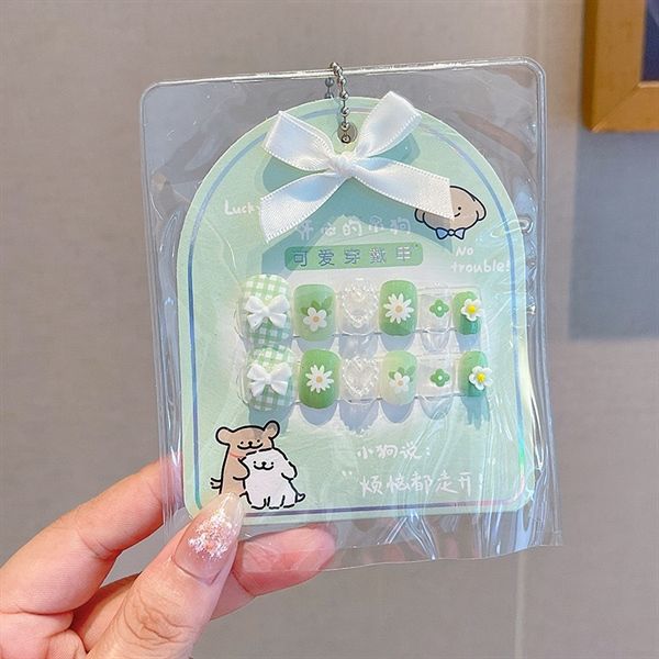  Móng tay giả charm nổi 