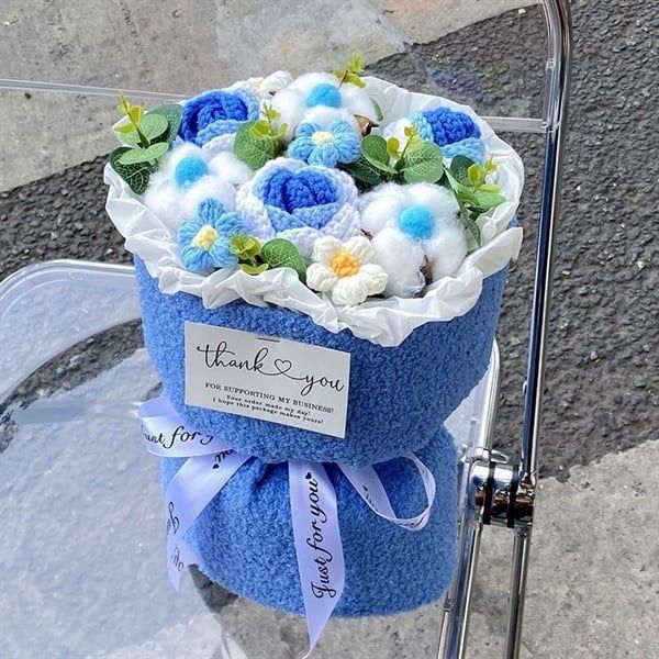  Bó hoa len bọc len mix 3 hoa+đèn 