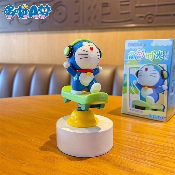  Mô hình Doraemon lò xo 
