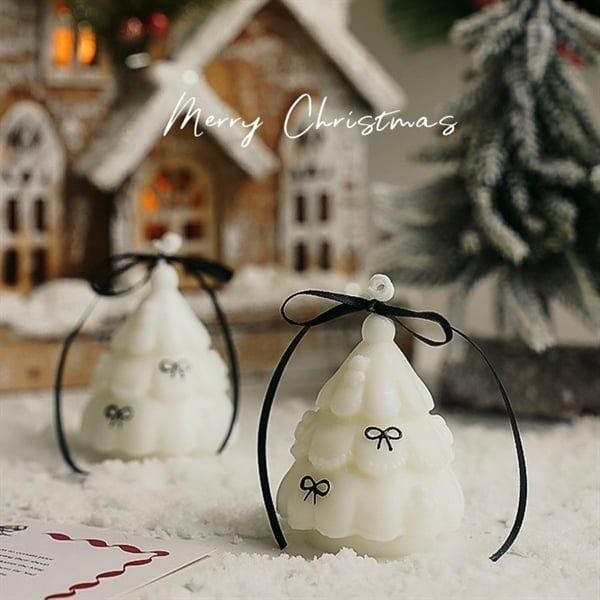  Nến thơm Giáng Sinh cây thông nơ đen 7cm 