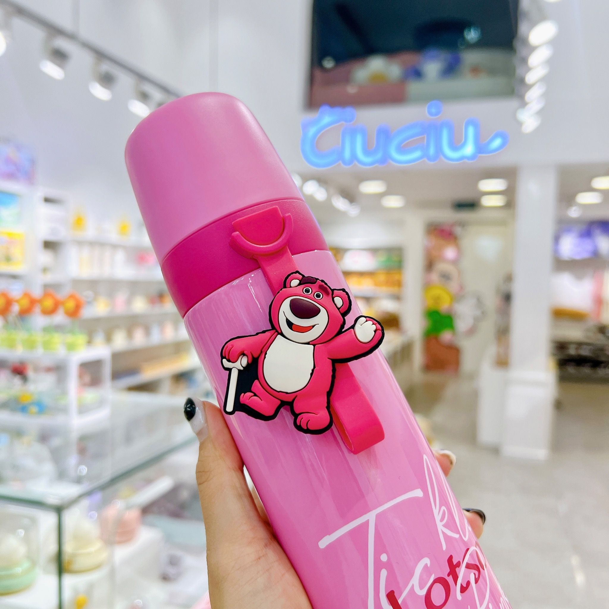 Bình giữ nhiệt quai silicon hình Lotso 500ml 