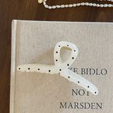  Kẹp càng cua chấm bi 