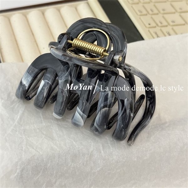  Kẹp càng cua chân uốn loang trắng 