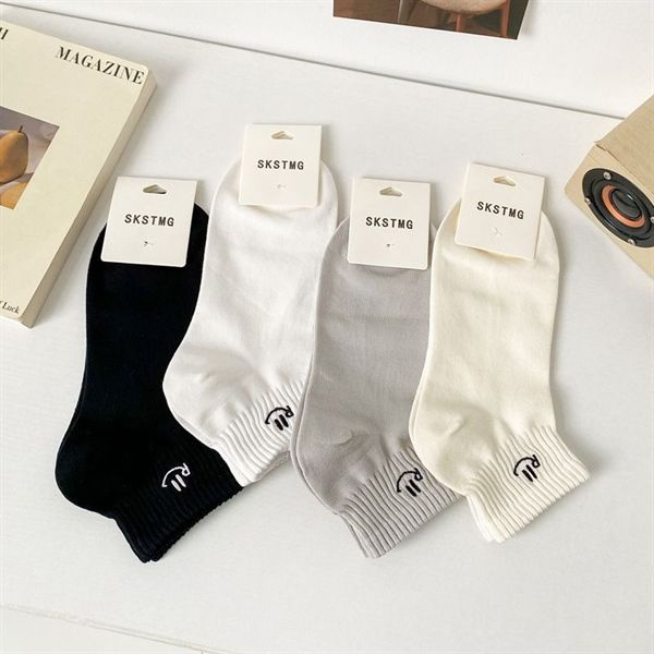  Tất SKSTMG cổ ngắn mặt cười 