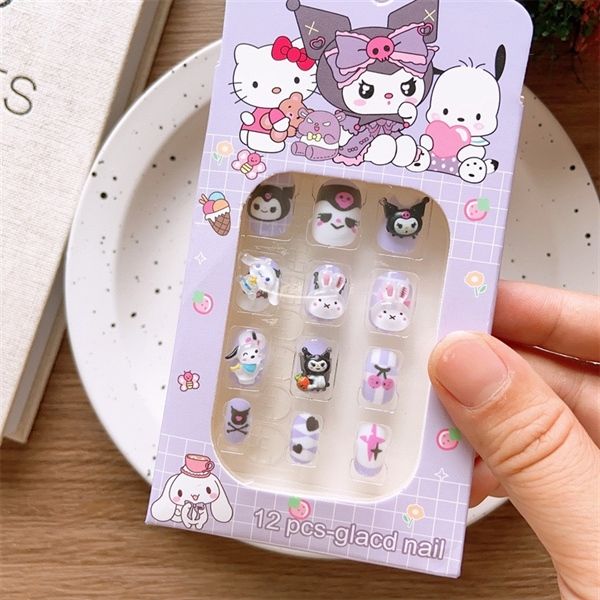  Dán móng tay charm nổi 