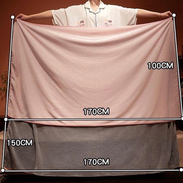  Gối kèm chăn Capybara có ủ tay 