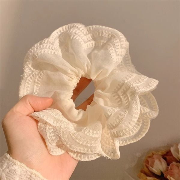  Scrunchies trắng viền ren 