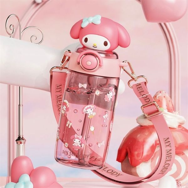  Bình nước Sanrio trong đầu chibi 650ml 