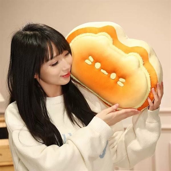  Bánh bông lan mặt chibi 40cm 