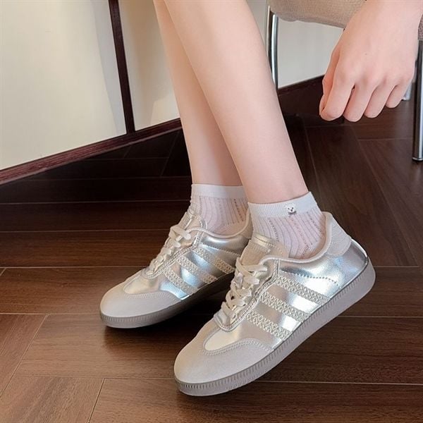 Tất The TeaLife cổ ngắn lưới thêu gấu 